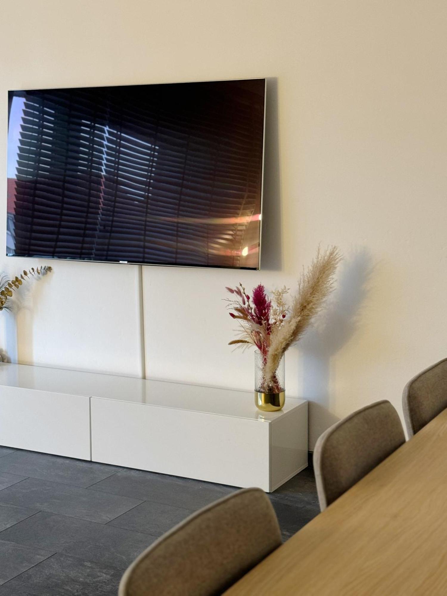 90M2 I Central I Netflix I Wifi I Free Parking I Lia Apartments Hannover Exterior photo